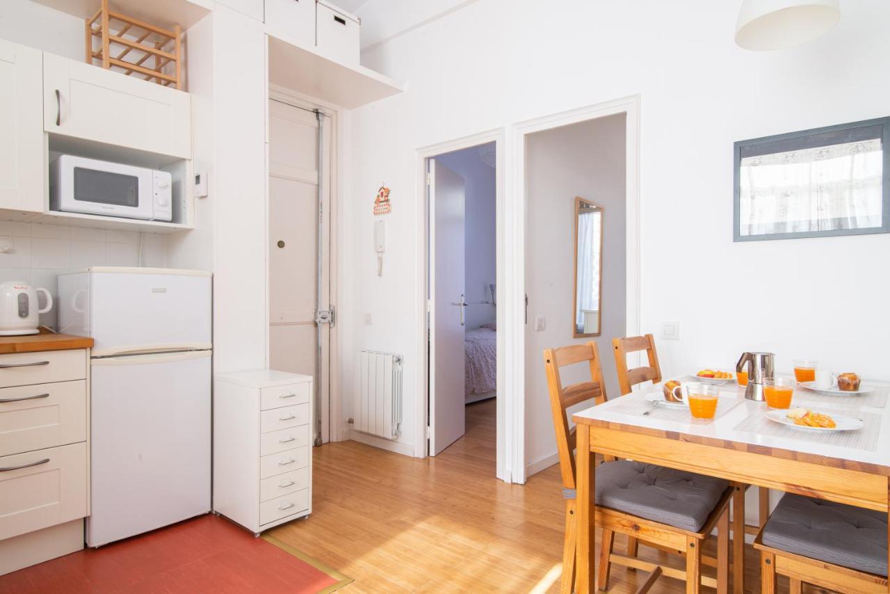 Barcelona Cozy Apartment Exterior foto